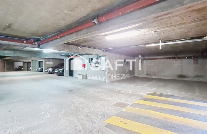 PROCHE CHR - PLACE DE PARKING EN SOUS-SOL 13m² - RÉSIDENCE SÉCURISÉE - POSSIBILITE ACHAT 2è PLACE — photo 4