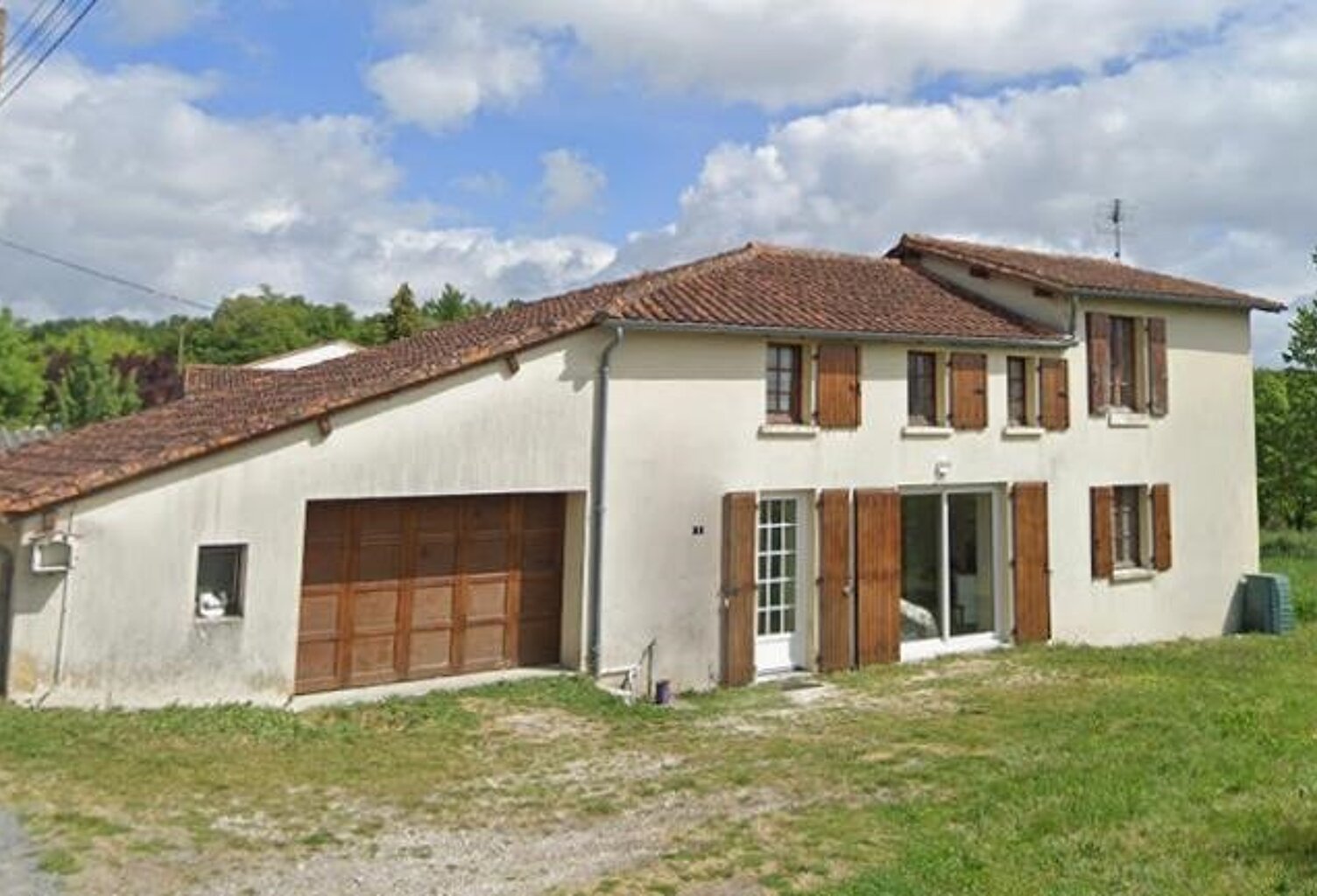 Vente maison 5 pièces 105 m² Chalais (16210) — photo 1