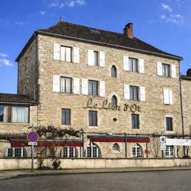 Immeuble  709920 €