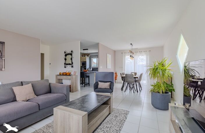 Contemporaine de 5 pièces principales — photo 2