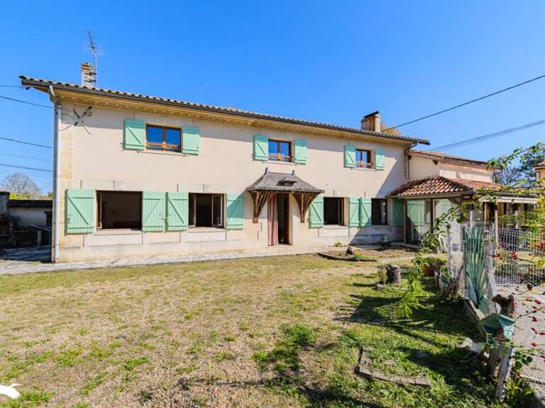 Maison en pierre de 3 pièces principales — photo 1
