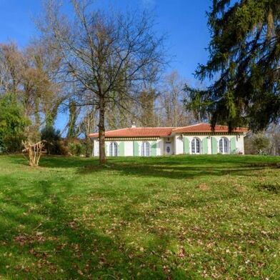 Maison 7 pièces 293216 €