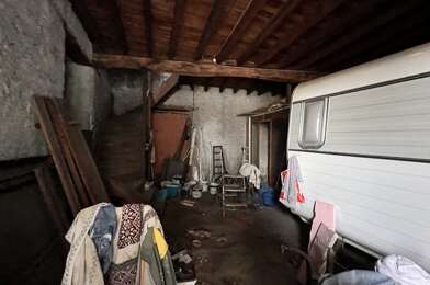 Immeuble  103740 €