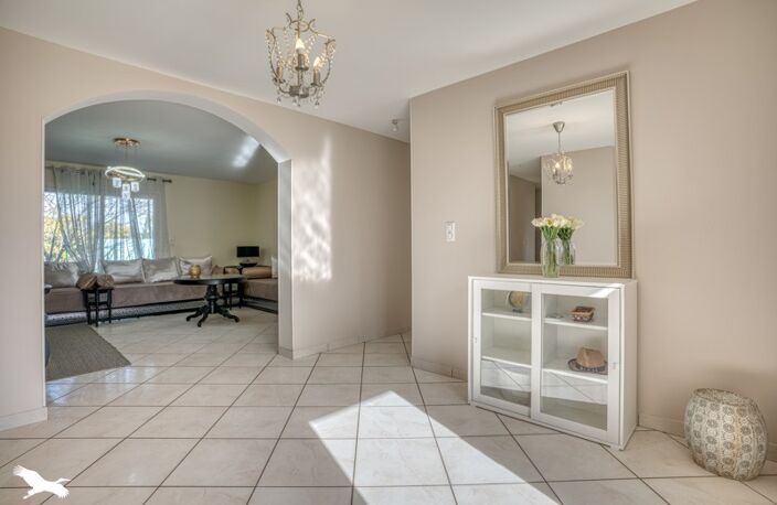 Contemporaine de 7 pièces principales — photo 2