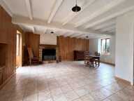 Maison en pierre de 3 pièces principales — photo 2