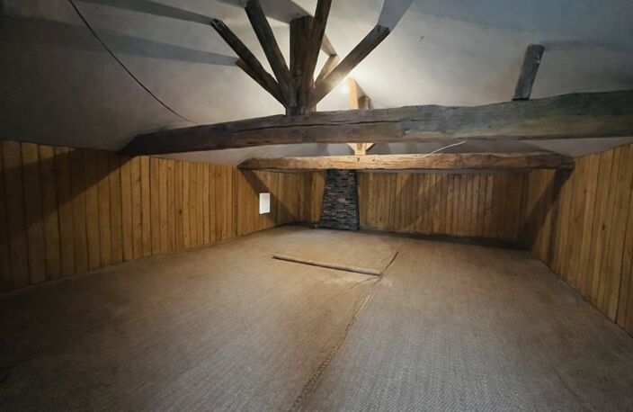 Maison en pierre de 3 pièces principales — photo 4
