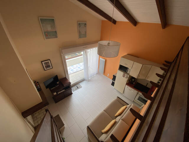 Appartement type 2 mezzanine a 110 m de la plage — photo du bien