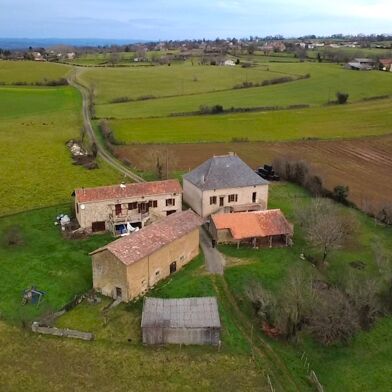 Maison 10 pièces 107000 €