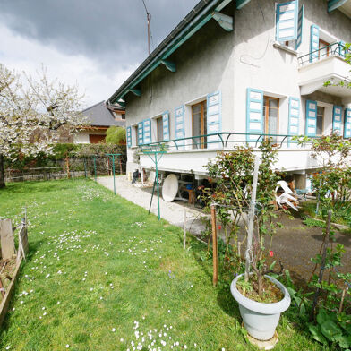 Appartement 4 pièces 1900 €