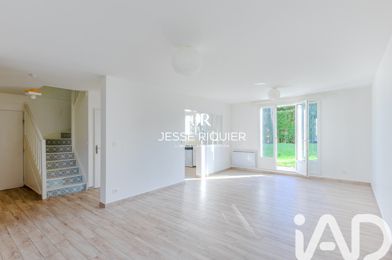 Maison 4 pièces 400000 €