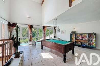 Maison 8 pièces 499000 €