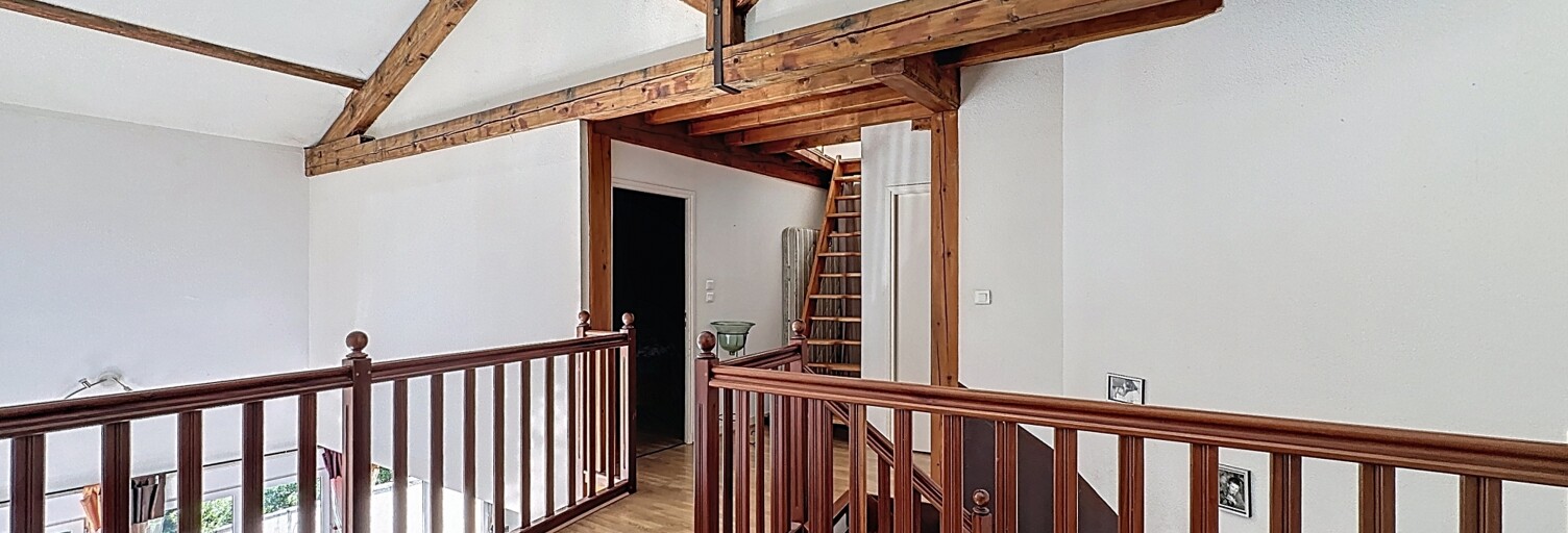Maison 8 Pièces 234 m² à vendre à Pollionnay (69290)