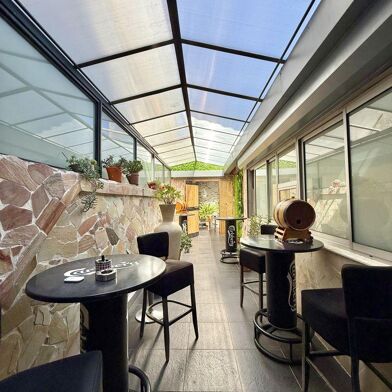 Commerce  682000 €