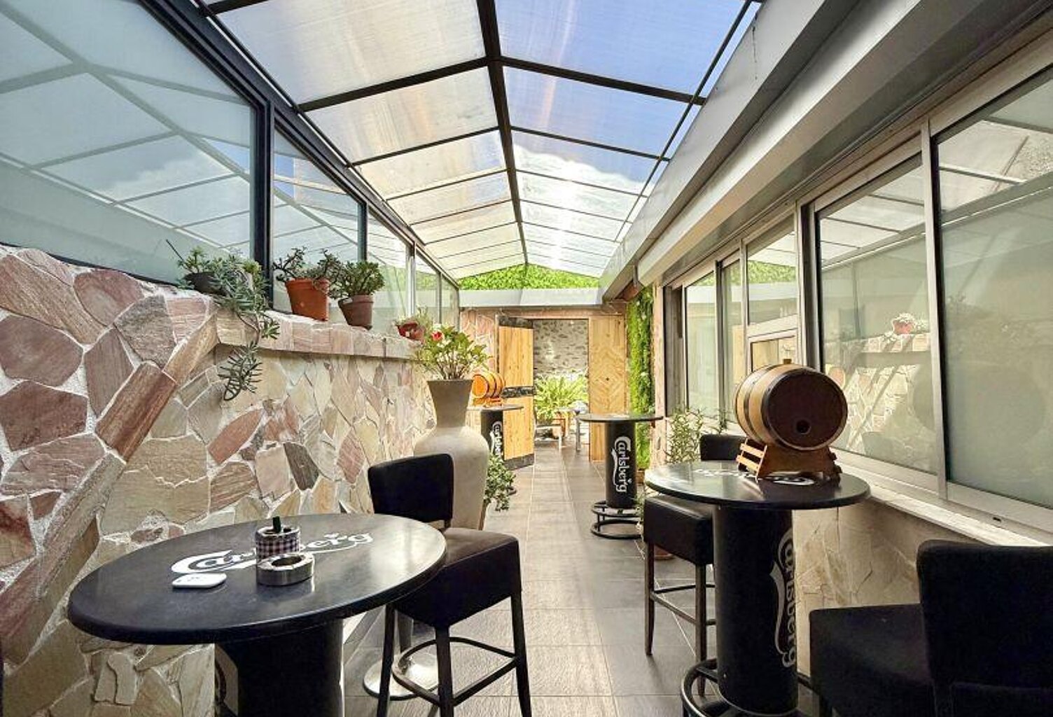 Vente Restaurant 247 m&sup2; — photo 1