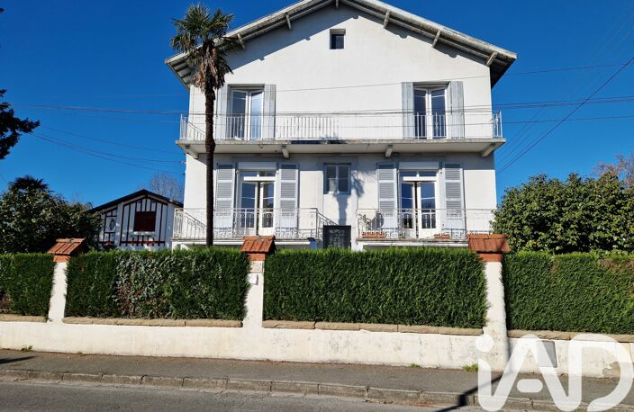Vente Maison/villa 9 pièces — photo 2