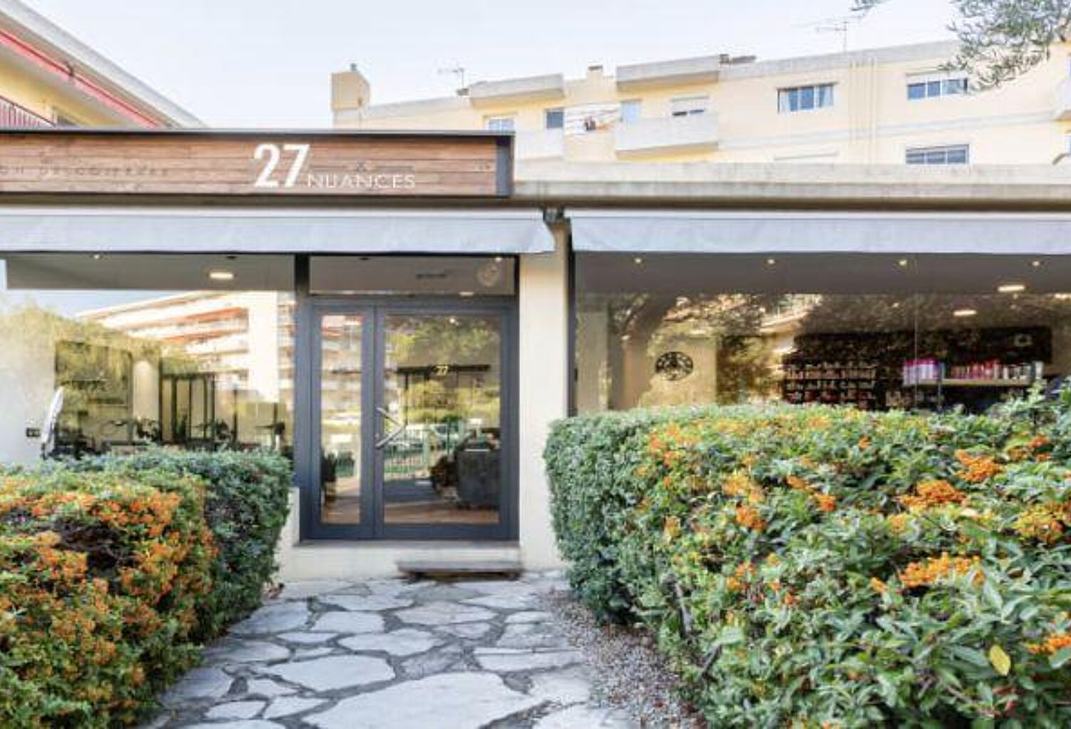 Vente Boutique/Local commercial 50 m&sup2; — photo 1
