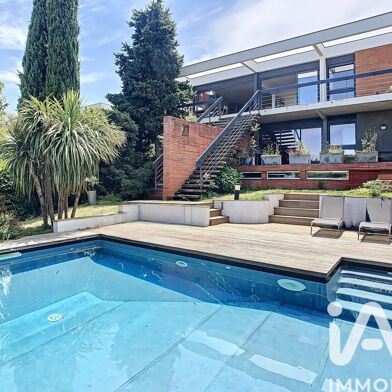 Maison 7 pièces 800000 €