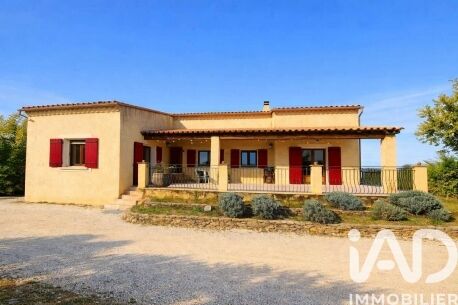 St-Julien-De-Peyrolas - 130m² - 5p. - 3ch.