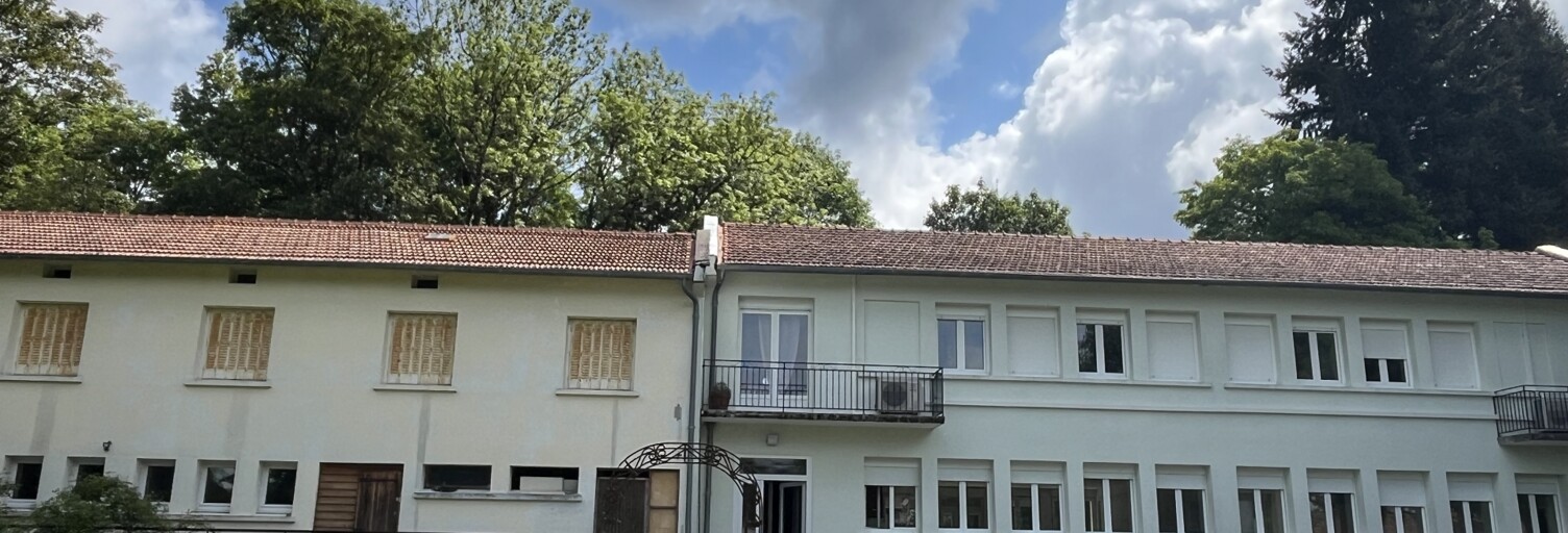 Divers 15 Pièces 550 m² à vendre à Brousse (63490)