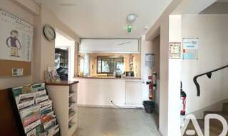 Immeuble  440 m² à vendre à Mont-de-Marsan (40000)