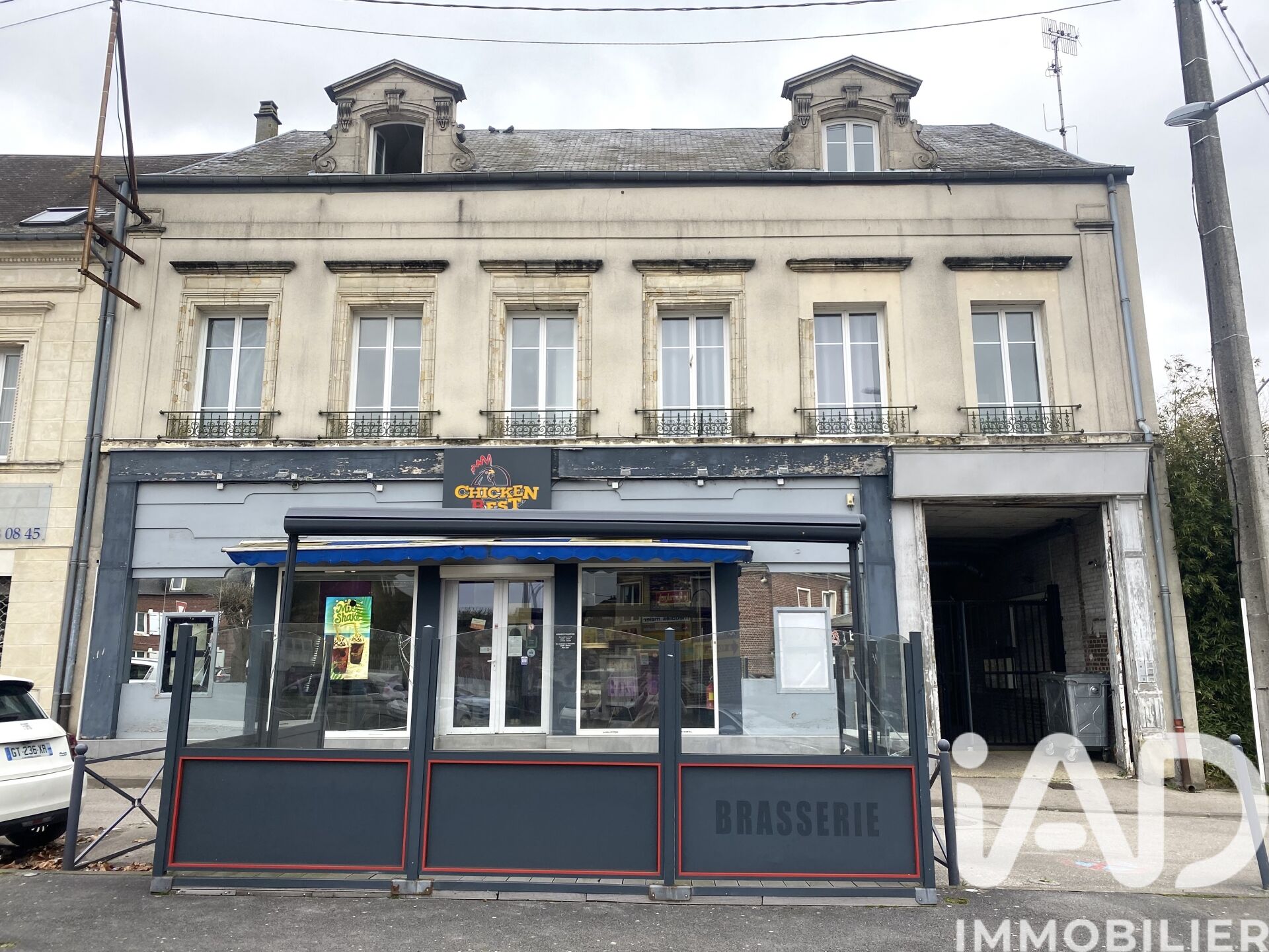 Noyon - 430m² - 1p.