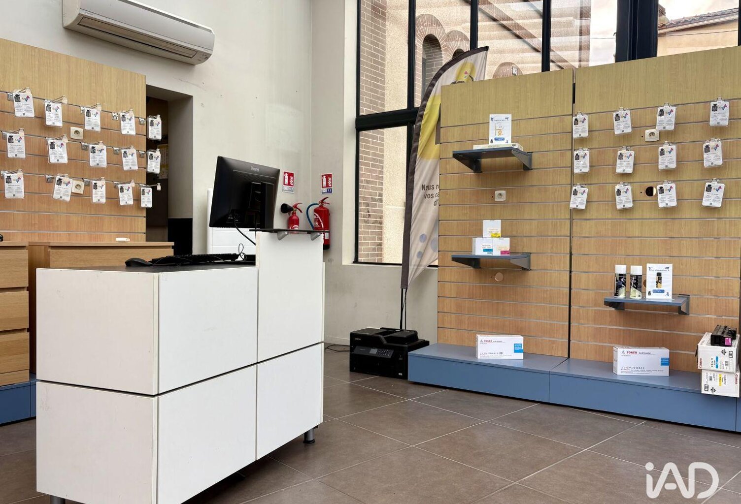Vente Boutique/Local commercial 140 m&sup2; — photo 1