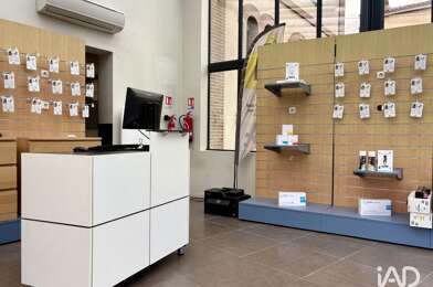 Commerce  228600 €