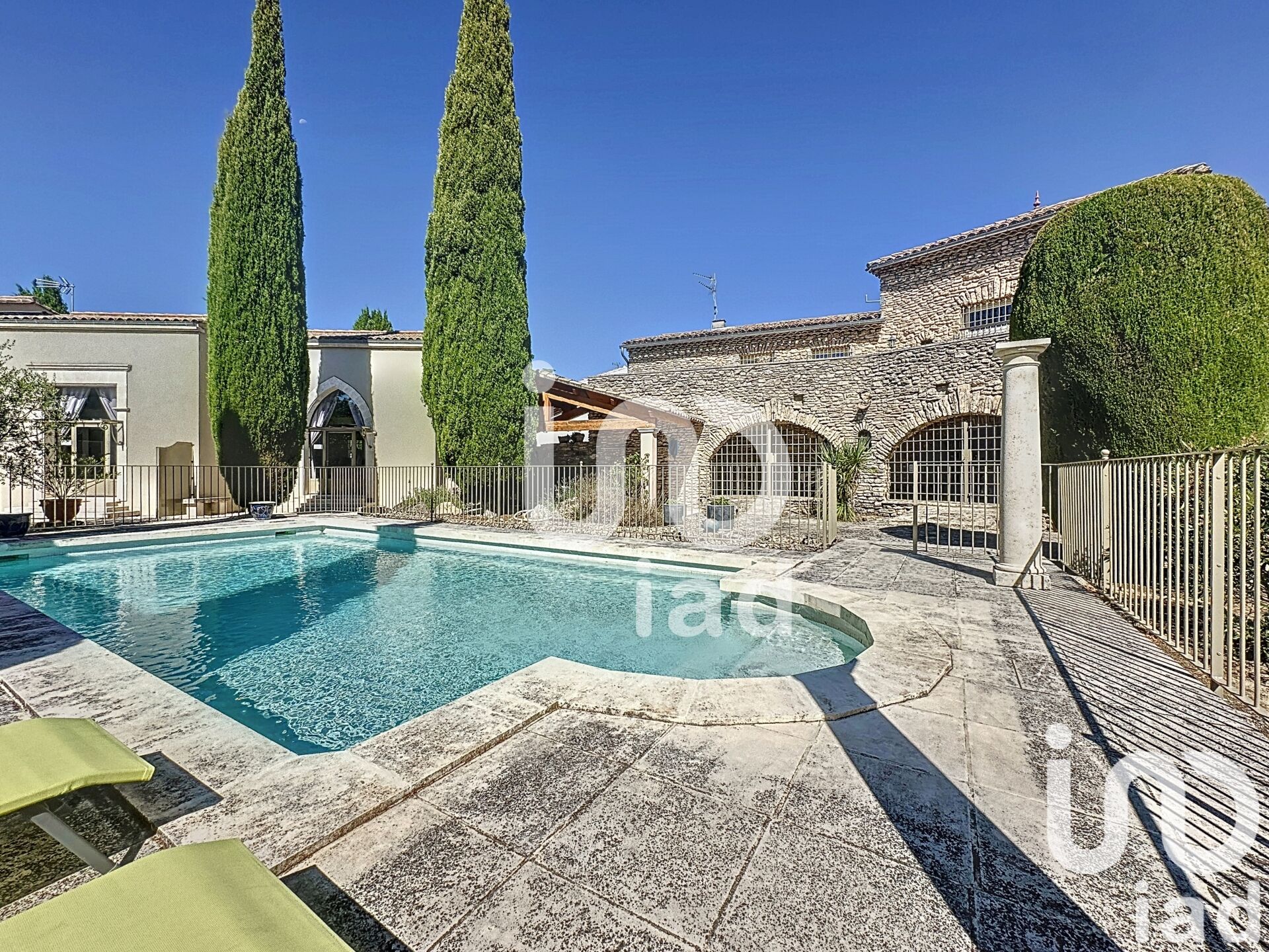 Maison à vendre, 19 pièces, 445 m², Châteauneuf-de-Gadagne