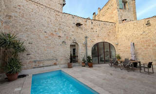 Maison 14 Pièces 437 m² à vendre à Saint-Gilles (30800)