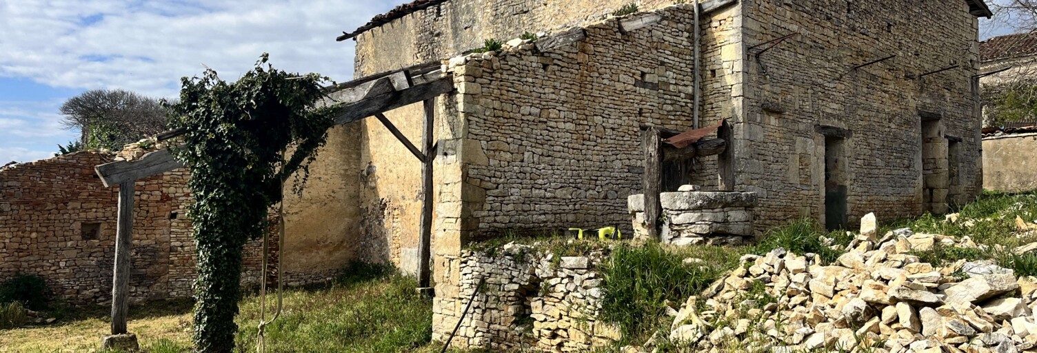 Maison 1 Pièce 95 m² à vendre à Aunac-sur-Charente (16460)