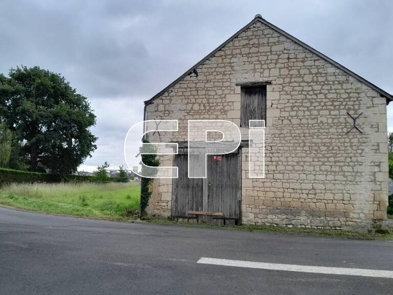 ref9109. Terrain constructible de 2750 m2 non viabilisé. Eau é — photo 1