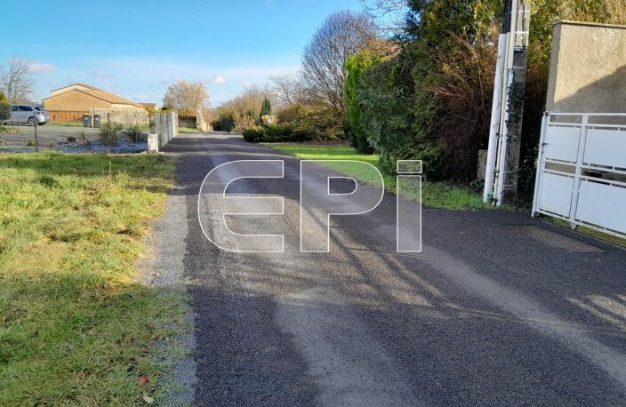ref9118. Beau terrain constructible à Mirebeau de 1400 m2 parti — photo 4