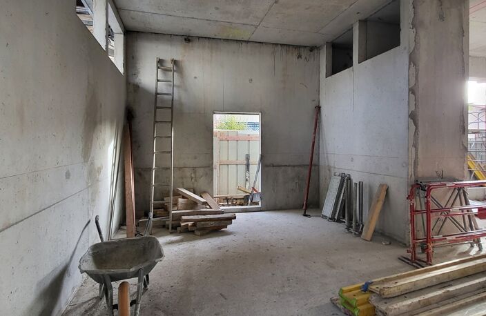 COMMERCES — photo 5