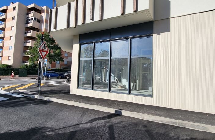 Vente programme neuf T1 120 m² Cagnes-sur-Mer (06800) — photo 4