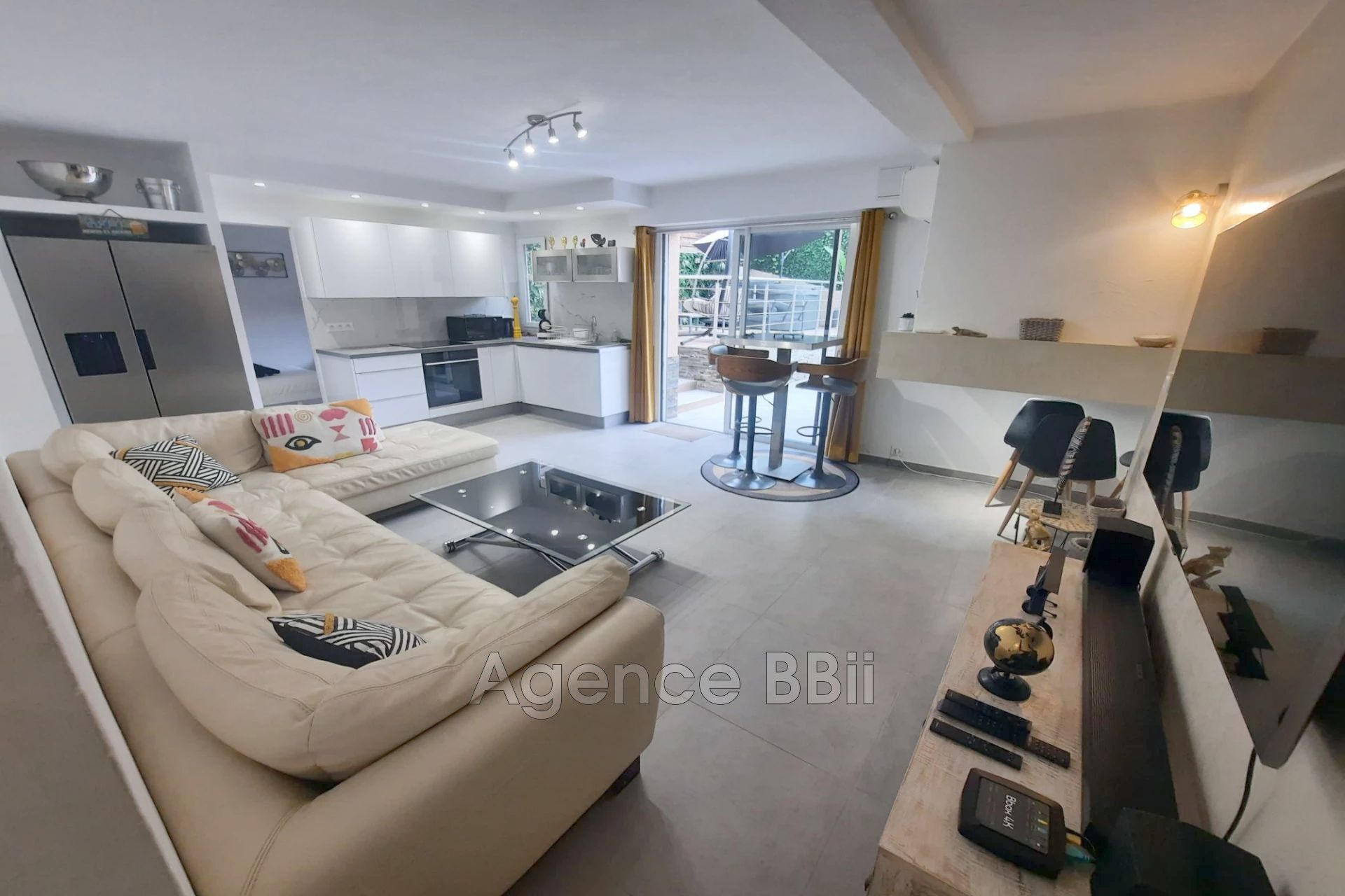 Appartement  T3 à vendre Cagnes-sur-Mer 06800