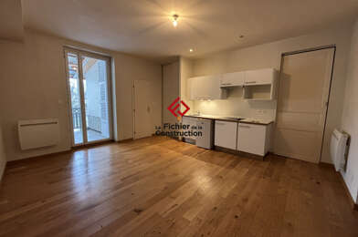 Appartement 3 pièces 775 €