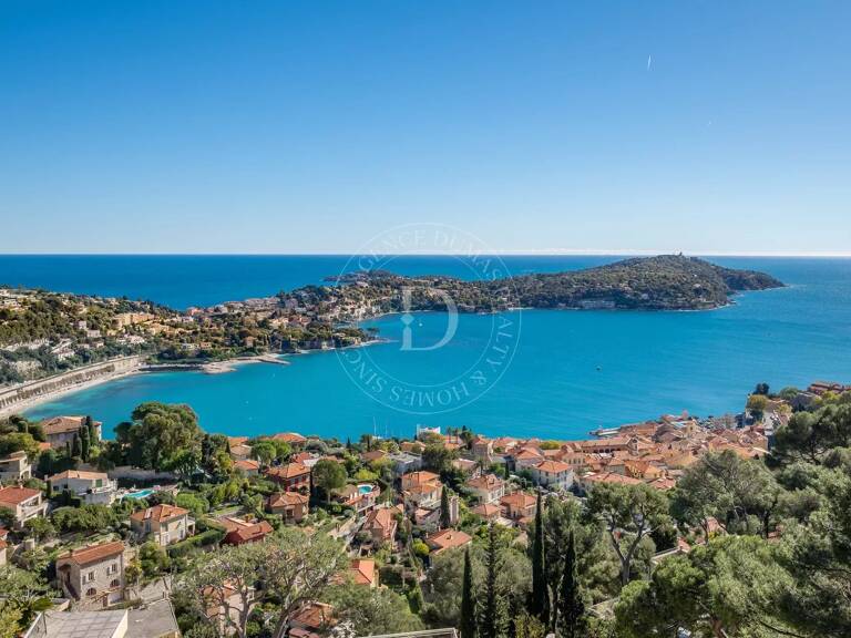 Villefranche-sur-Mer – Studio meublé avec terrasse et aperçu mer — photo 1