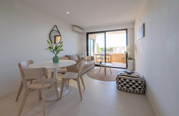 Villefranche-sur-Mer – Studio meublé avec terrasse et aperçu mer — photo 2