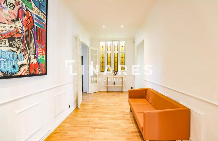 BUREAUX DE  PRESTIGE  - Bureau 147 m2 - Balcon - Parking en sus — photo 3