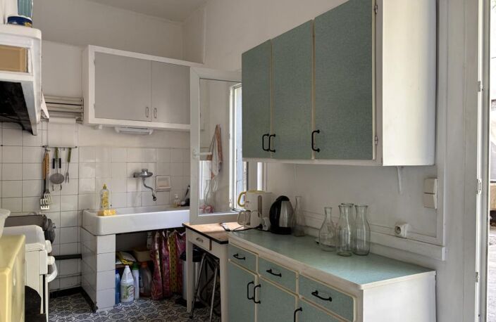 Maison T5 avec jardin et dépendances à façonner à votre imag — photo 3