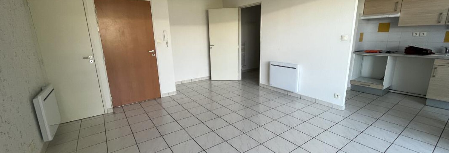 Appartement 1 Pièce 29 m² à louer à Luc-la-Primaube (12450)