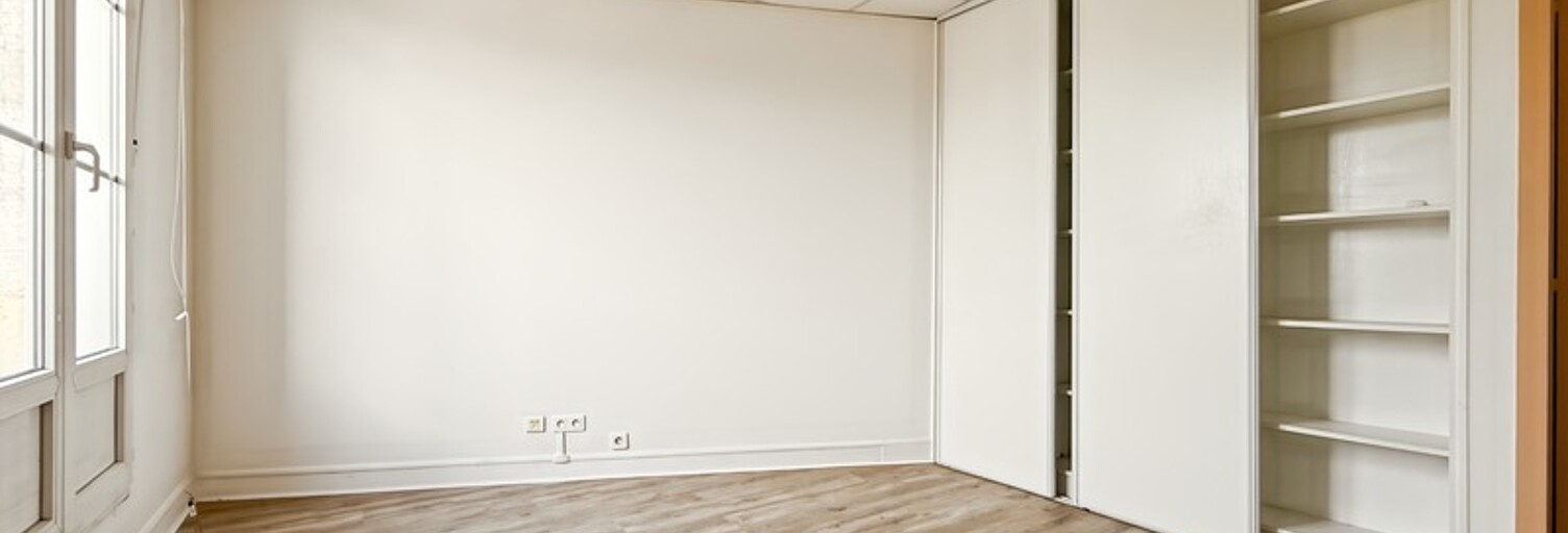 Local industriel 5 Pièces 77 m² à vendre à Libourne (33500)