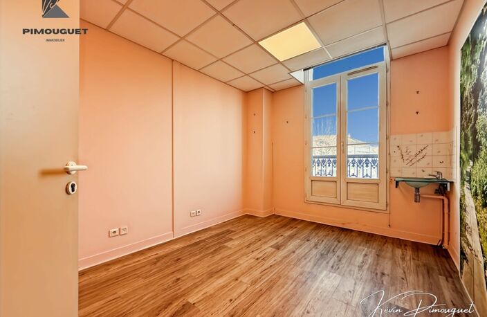 BUREAUX À VENDRE – LIBOURNE HYPER CENTRE (33) — photo 4