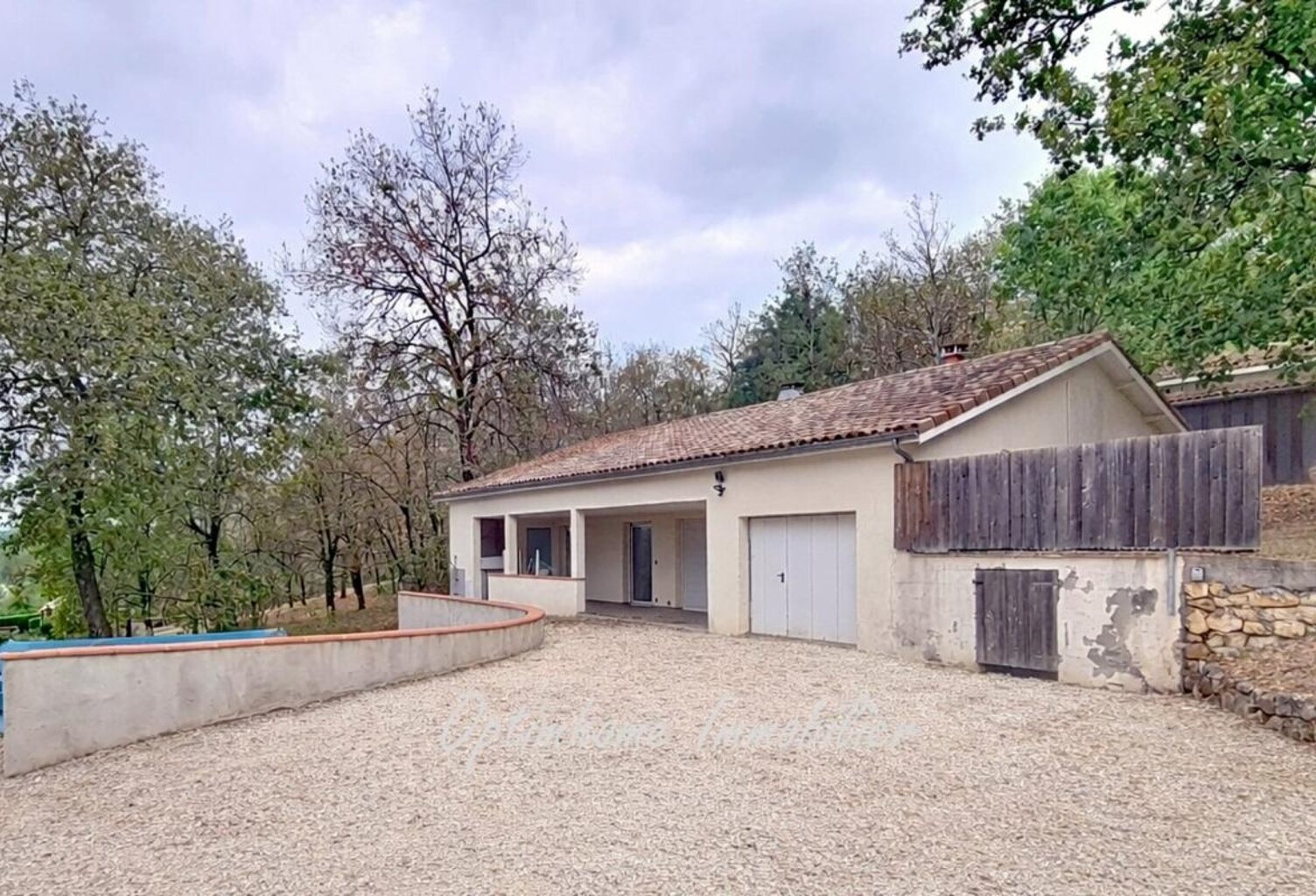 Maison de 2020 avec piscine, garage et jardin dans un environnement calme — photo 1