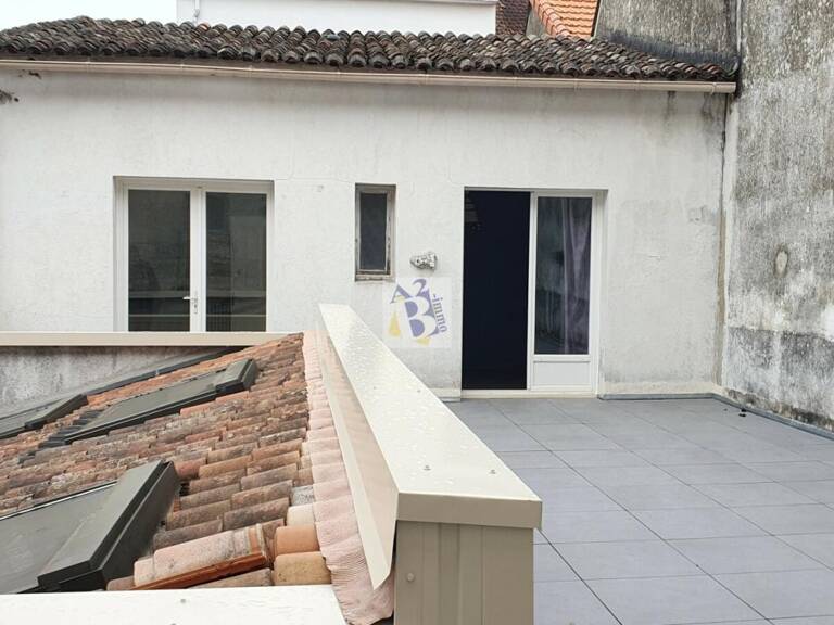 IMMEUBLE/ MAISON — photo 1