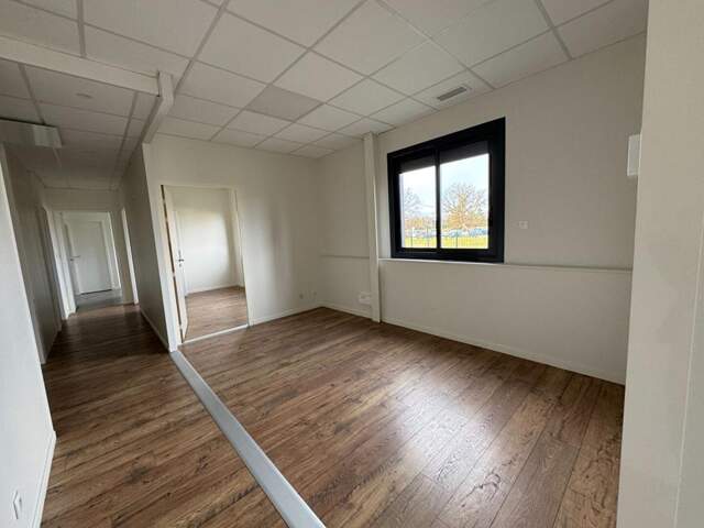 LOCAL COMMERCIAL — photo du bien