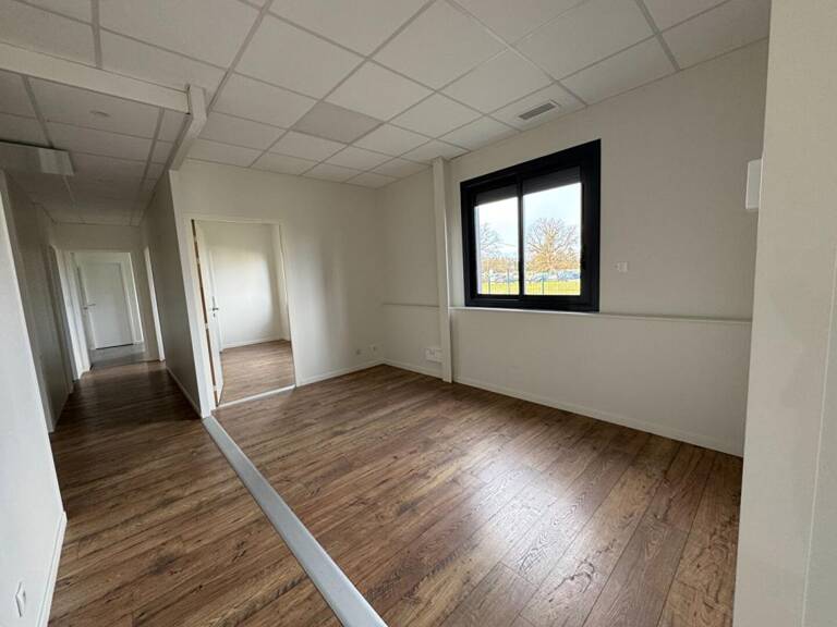 LOCAL COMMERCIAL — photo 1