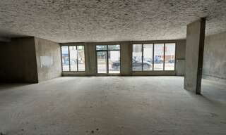 Commerce 1 Pièce 179 m² à vendre à Saint-Bonnet-de-Mure (69720)