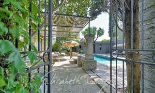 Maison 6 Pièces 220 m² à vendre à Nîmes (30000)