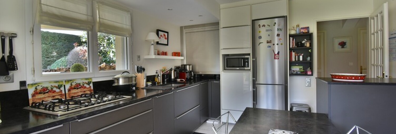 Maison 6 Pièces 228 m² à vendre à Chasselay (69380)
